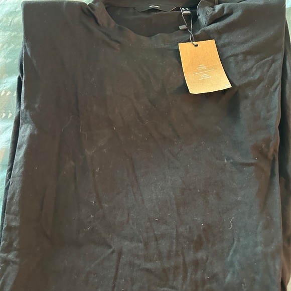 VERO MODA TShirt with shoulder pads NWT - Picture 1 of 4